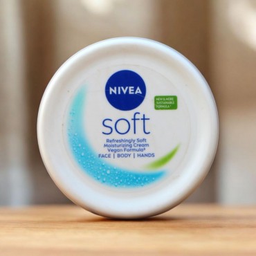 NIVEA Soft Moisturizing Cream - Small