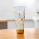 Oriflame - Milk & Honey – Natural Exfoliating Body Scrub